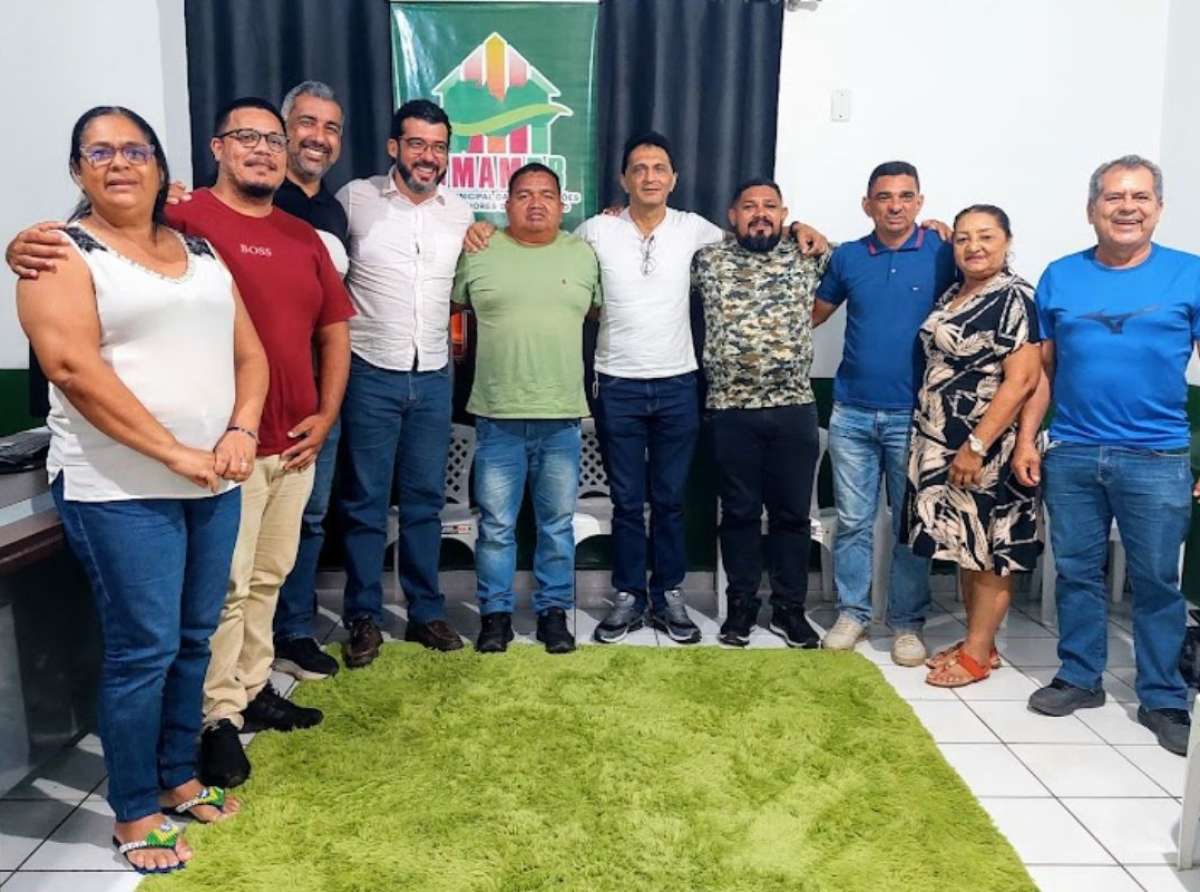 Vereador André Kamai reforça apoio ao movimento comunitário em encontro na UMAMRB