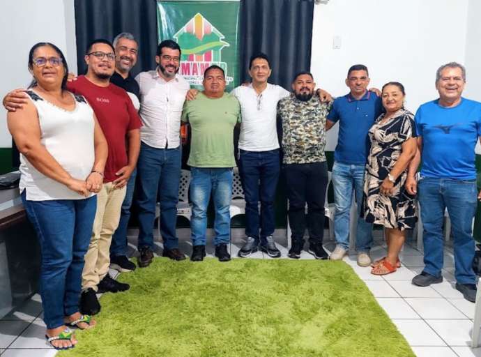Vereador André Kamai reforça apoio ao movimento comunitário em encontro na UMAMRB